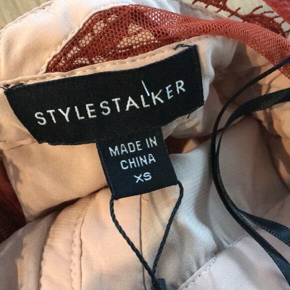 NWT StyleStalker Laylor MIDI Lace Dress Size XS - Picture 6 of 10